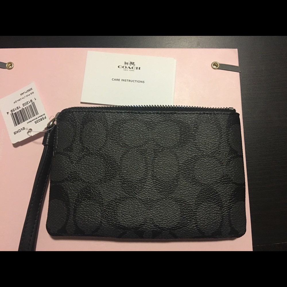 Authentic!! Coach F58036 - Picture 2 of 4
